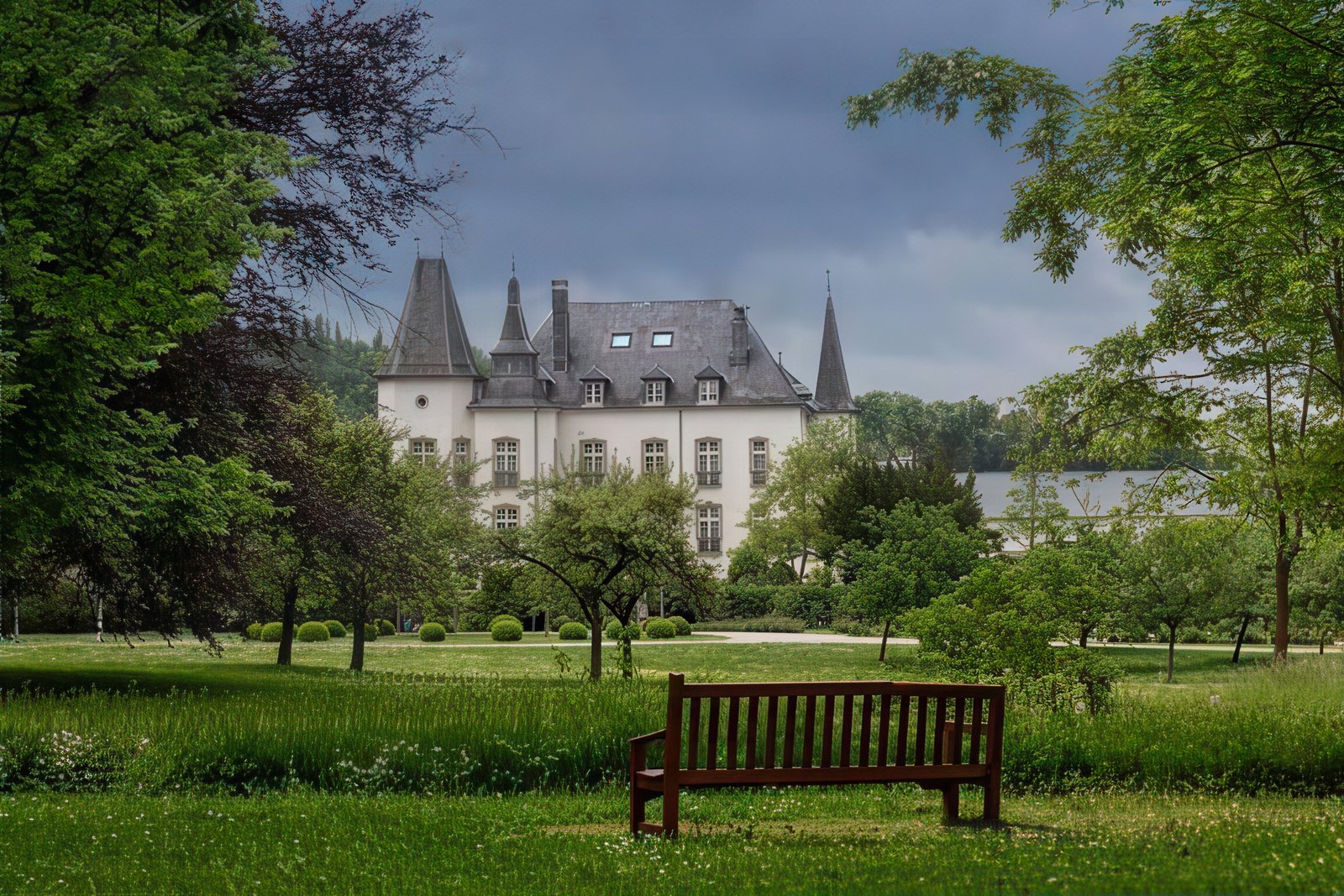 Château de Munsbach garden view